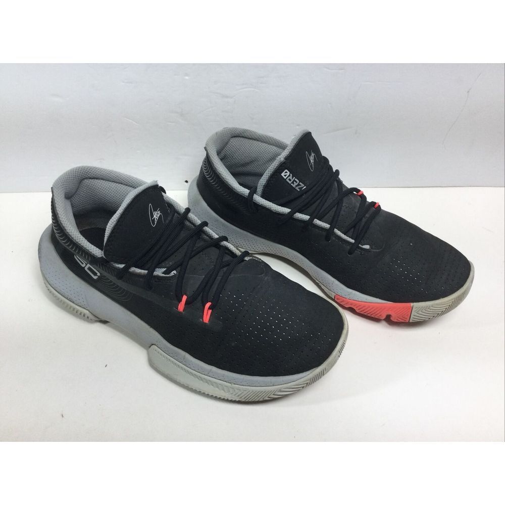 Under Armour SC‎ 3Zero III 3022117-001 Black Youth Size 7Y Basketball Shoes